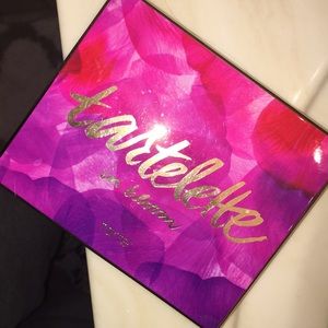 TARTELETTE IN BLOOM PALETTE